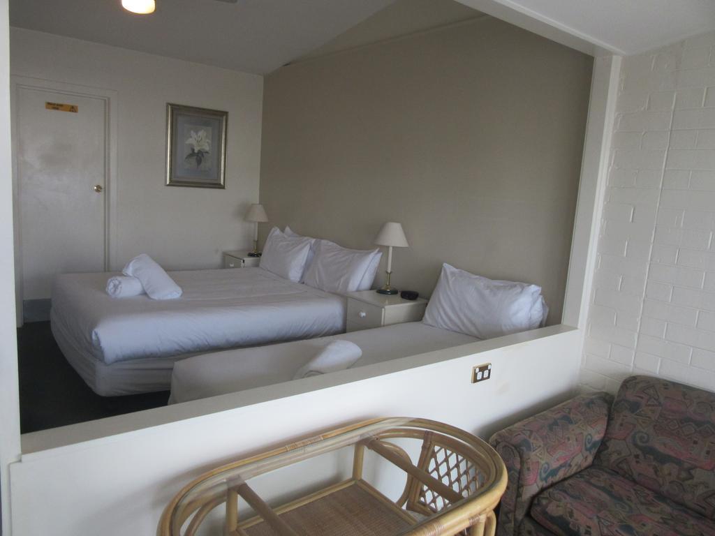 Abel Tasman Airport Motor Inn Λόντσεστον Εξωτερικό φωτογραφία